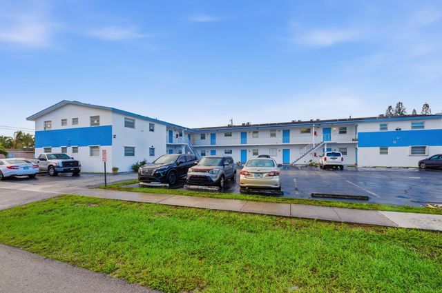 410 W Palm Street B28, Lantana, FL 33462