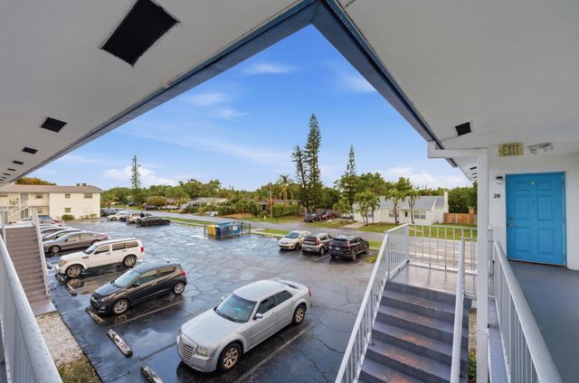 410 W Palm Street B28, Lantana, FL 33462