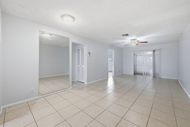 410 W Palm Street B28, Lantana, FL 33462