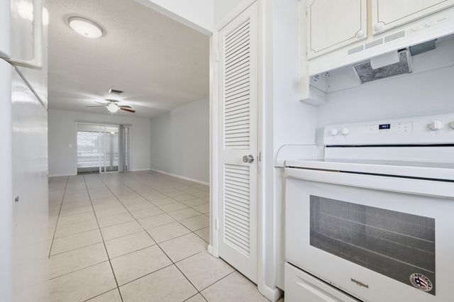 410 W Palm Street B28, Lantana, FL 33462