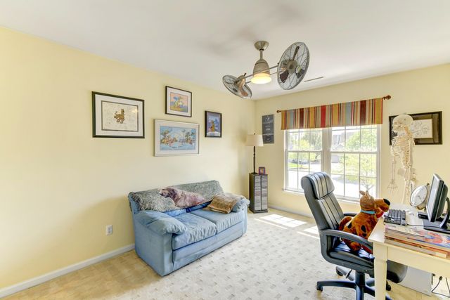 1042 Lakewood Court, Schererville, IN 46375