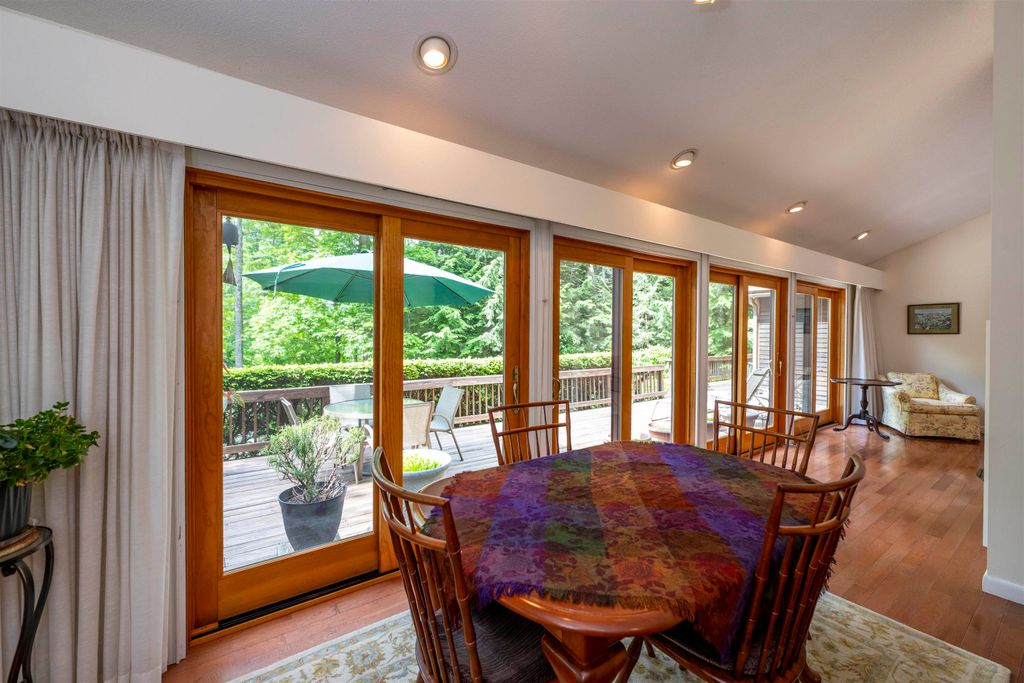 Image 15 of property listing at 1020 Baker Turn, Hartford, VT 05059