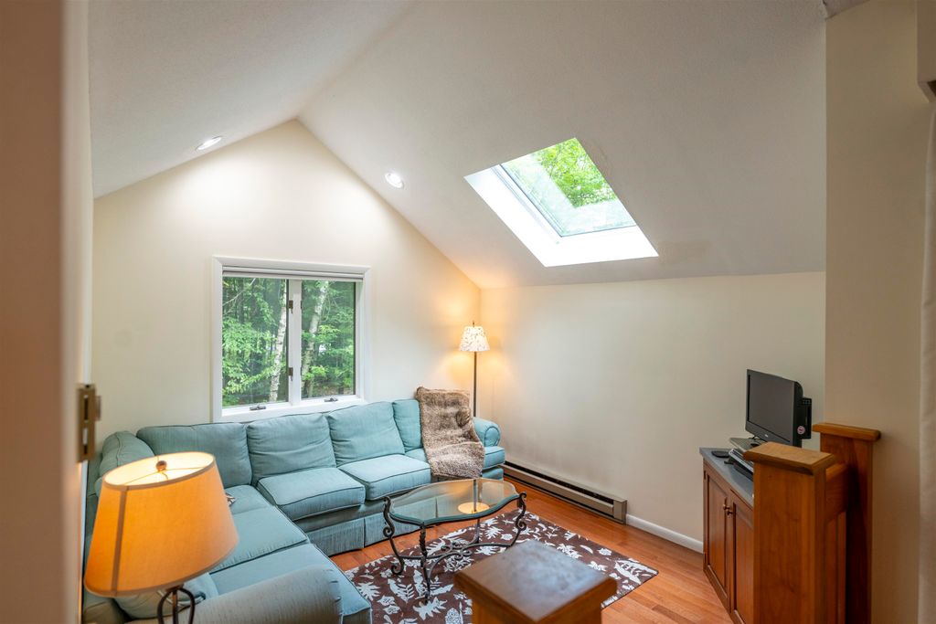 Image 9 of property listing at 1020 Baker Turn, Hartford, VT 05059