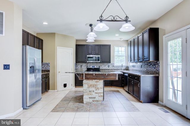 6053 ROSEDALE DR, King George, VA 22485