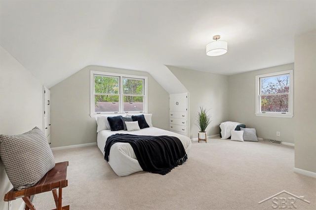 305 E Meadowbrook Drive, Midland, MI 48642