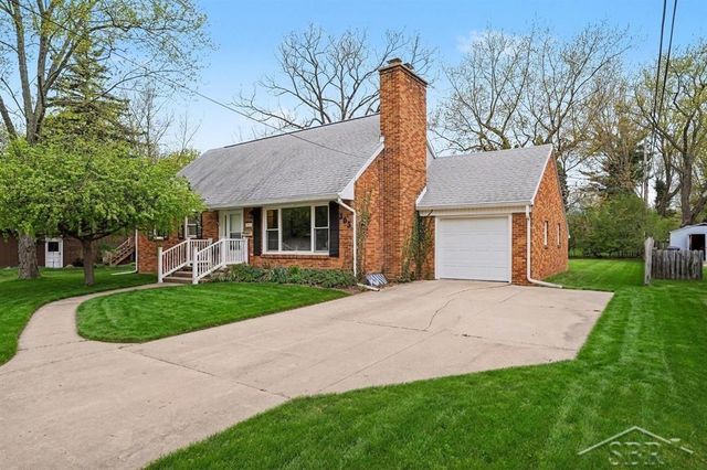 305 E Meadowbrook Drive, Midland, MI 48642