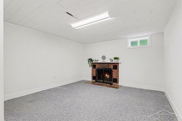 305 E Meadowbrook Drive, Midland, MI 48642