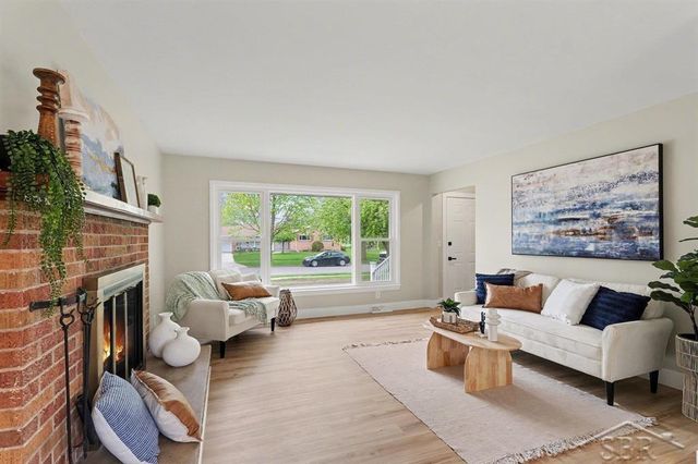305 E Meadowbrook Drive, Midland, MI 48642