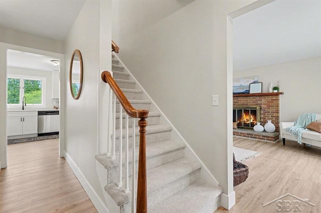 305 E Meadowbrook Drive, Midland, MI 48642