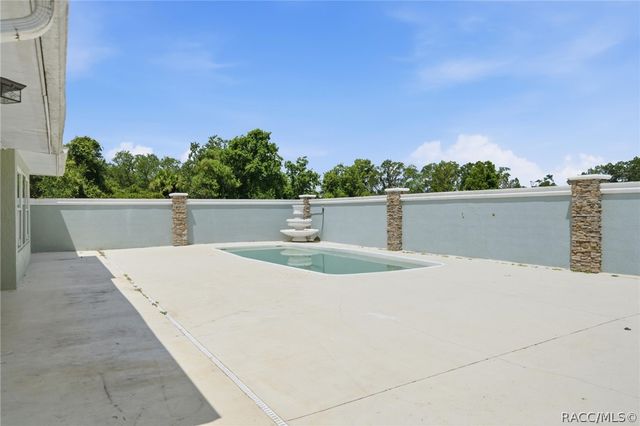 7525 E Applewood Drive, Inverness, FL 34450