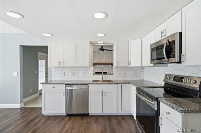 7525 E Applewood Drive, Inverness, FL 34450