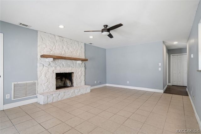 7525 E Applewood Drive, Inverness, FL 34450