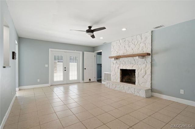 7525 E Applewood Drive, Inverness, FL 34450