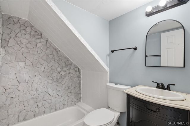 7525 E Applewood Drive, Inverness, FL 34450