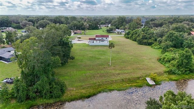 7525 E Applewood Drive, Inverness, FL 34450