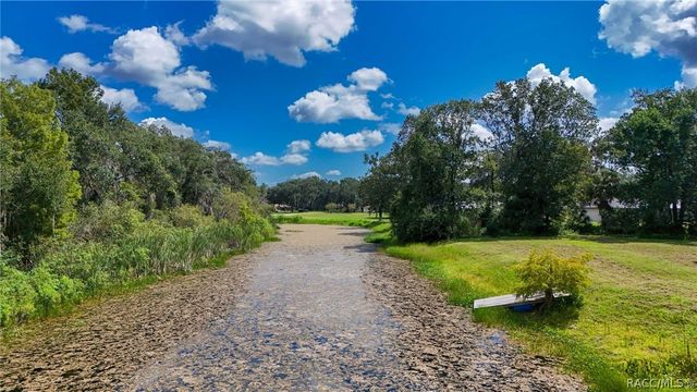 7525 E Applewood Drive, Inverness, FL 34450