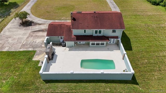 7525 E Applewood Drive, Inverness, FL 34450