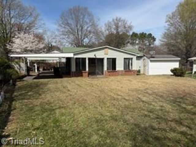 3025 Apollo Drive, Winston-salem, NC 27101