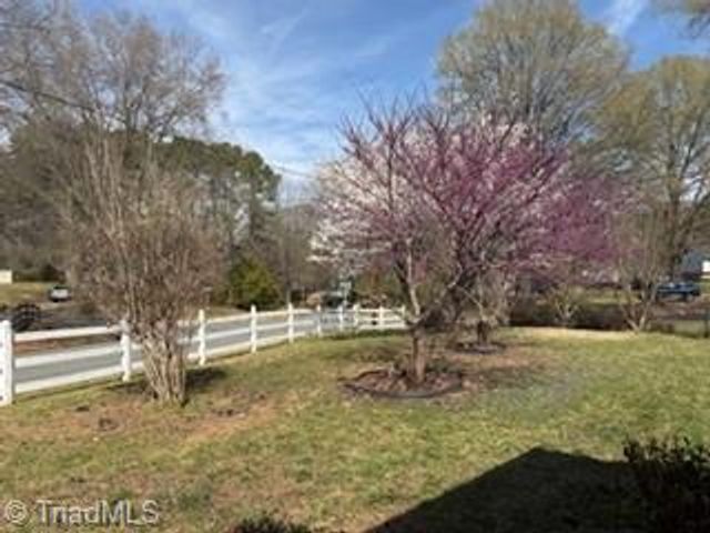 3025 Apollo Drive, Winston-salem, NC 27101