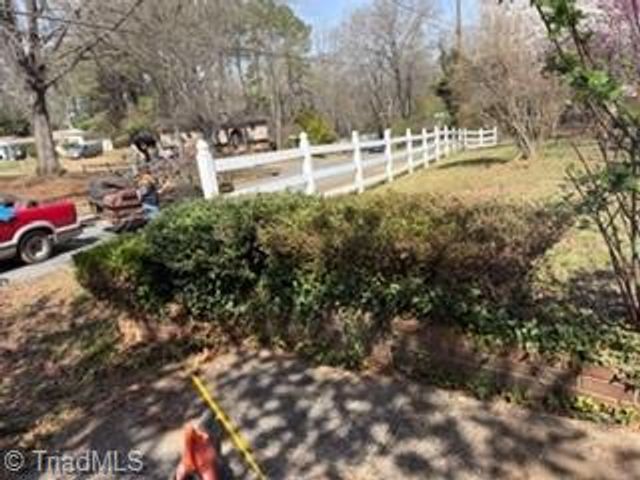 3025 Apollo Drive, Winston-salem, NC 27101