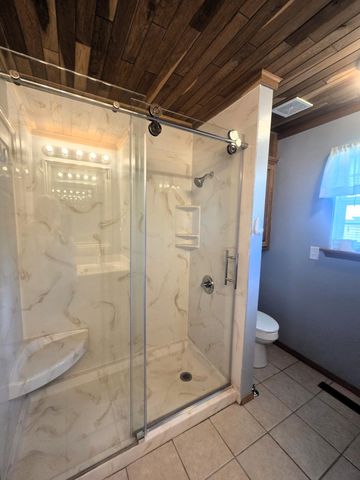 1004 N 11th Avenue, Ozark, MO 65721