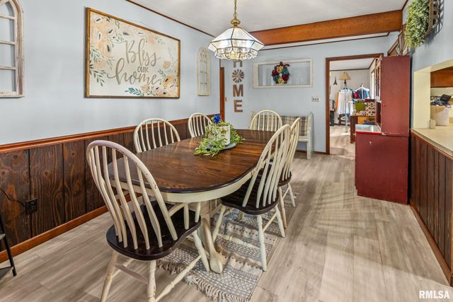 17 CRESTWOOD Drive, Centralia, IL 62801