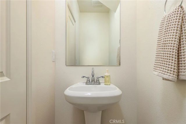 260 Summerville LN, Palmdale, CA 93551