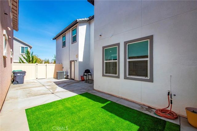 260 Summerville LN, Palmdale, CA 93551
