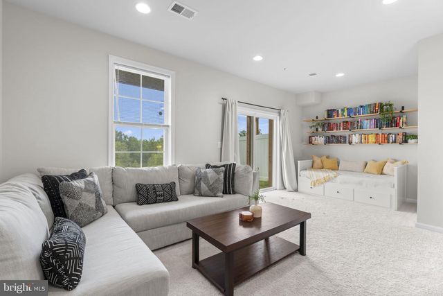 1039 HIGH POINT TRL, Laurel, MD 20707