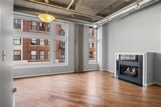 2107 Grand Boulevard 304, Kansas City, MO 64108