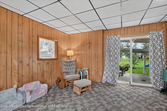 7096 N Hartel Road, Potterville, MI 48876