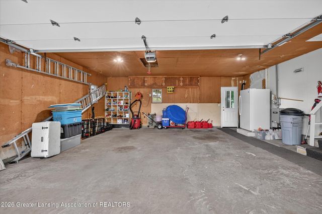 7096 N Hartel Road, Potterville, MI 48876