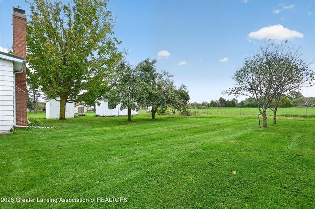 7096 N Hartel Road, Potterville, MI 48876