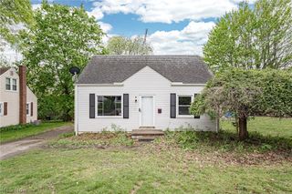 106 E Dresden Avenue, Akron, OH 44301