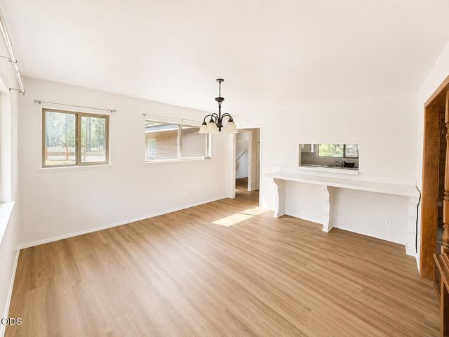 52859 Day Road, La Pine, OR 97739