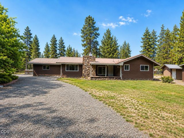 52859 Day Road, La Pine, OR 97739