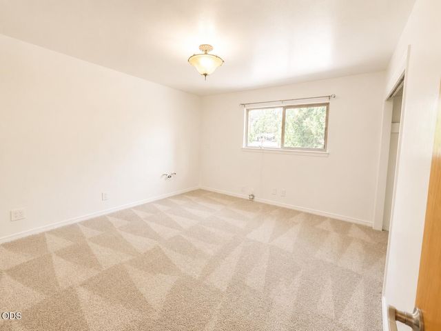 52859 Day Road, La Pine, OR 97739