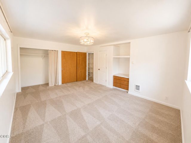 52859 Day Road, La Pine, OR 97739