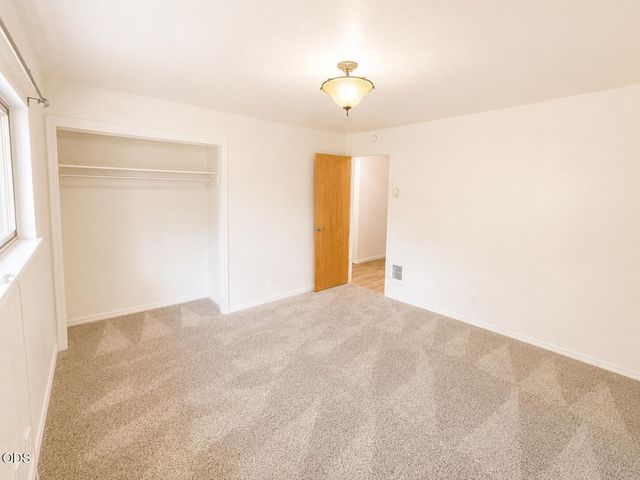 52859 Day Road, La Pine, OR 97739