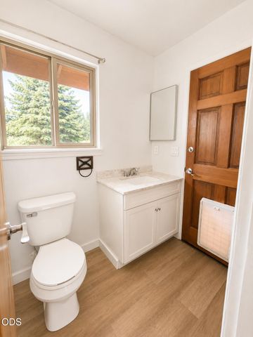 52859 Day Road, La Pine, OR 97739