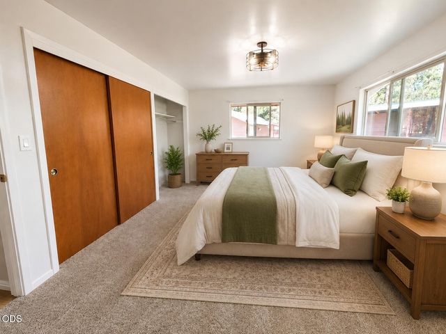 52859 Day Road, La Pine, OR 97739