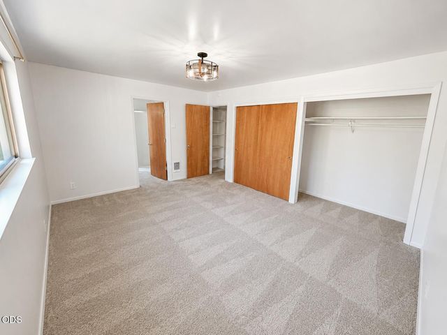 52859 Day Road, La Pine, OR 97739