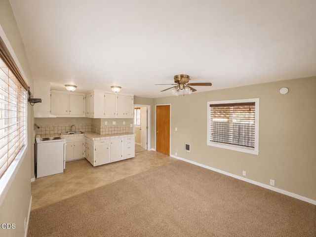 52859 Day Road, La Pine, OR 97739