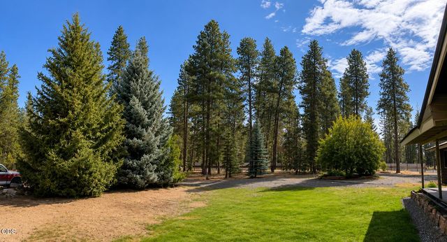 52859 Day Road, La Pine, OR 97739