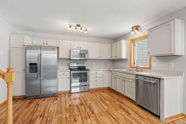 10978 178th Avenue NW, Elk River, MN 55330