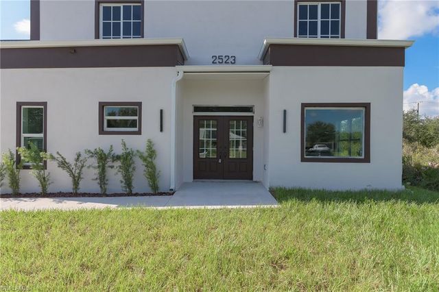 2523 69th ST W, Lehigh Acres, FL 33971