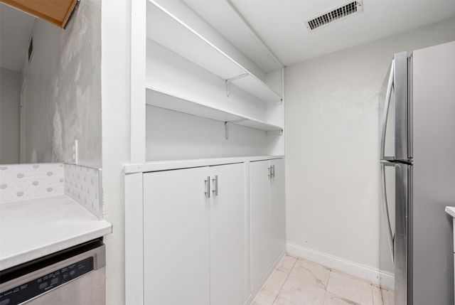 12824 Midway Road 2136, Dallas, TX 75244