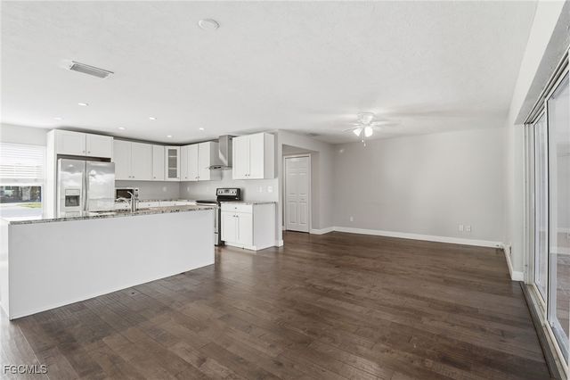 1495 Charmont PL, Fort Myers, FL 33919