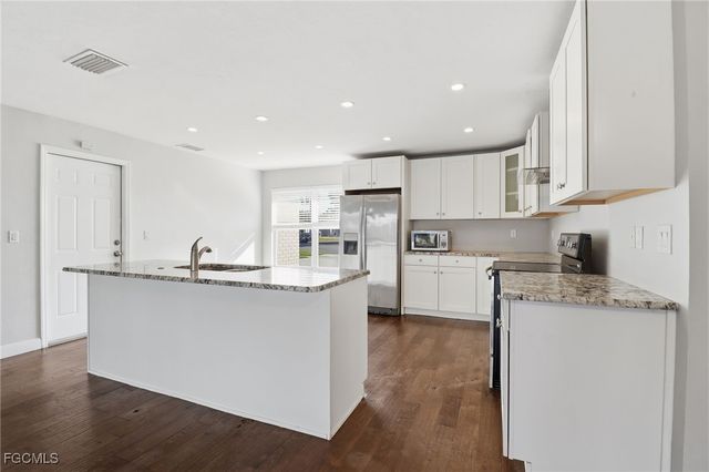 1495 Charmont PL, Fort Myers, FL 33919