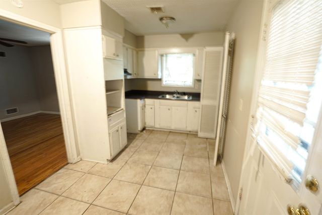 4225 NAVAHO AVE, Memphis, TN 38118